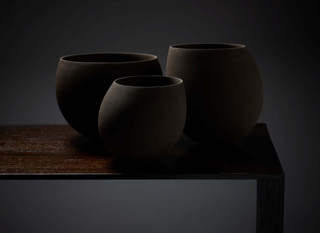 Darkening #3, stoneware and oxides, dimensions variable, 2015